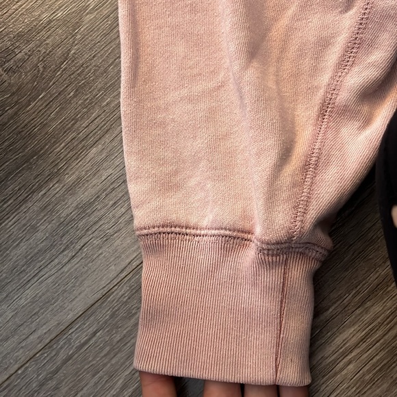 Gap Crewneck - Picture 7 of 7